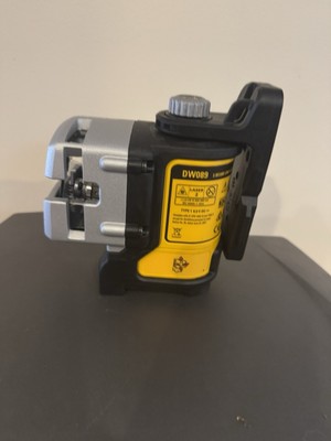 DeWalt DW089 3 Beam Red Line Laser Magnetic , Laser Card !