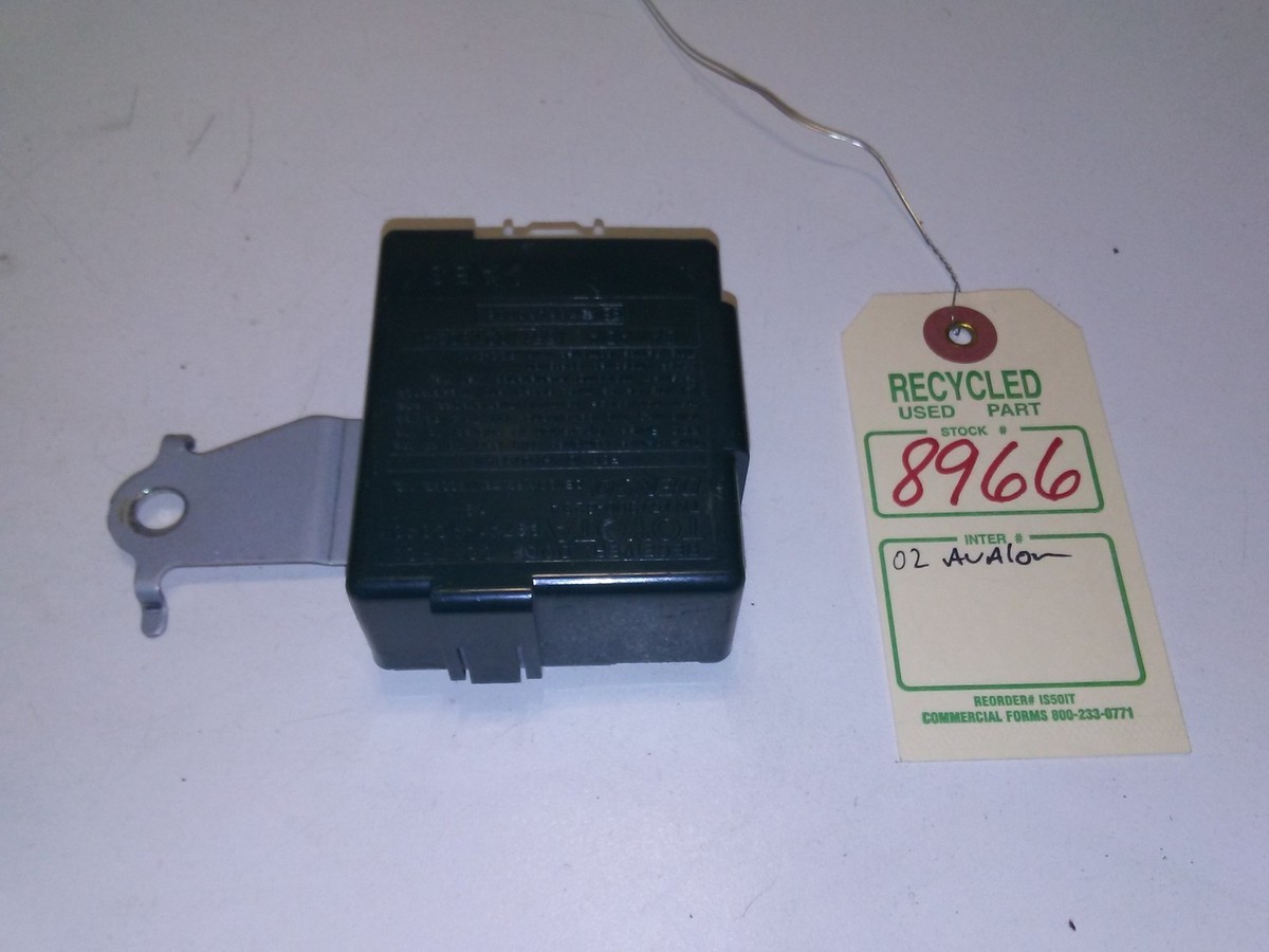 2002 Toyota Avalon Receiver Door Control Module OEM 89741-AC040