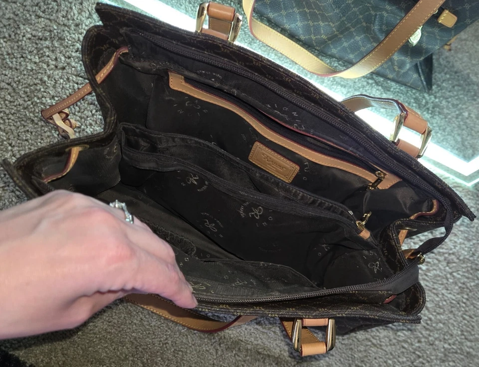 Rioni signature shoulder bag brown L13xW7xH9 10" Strap Gentle Gold "RR" - Image 2 of 4