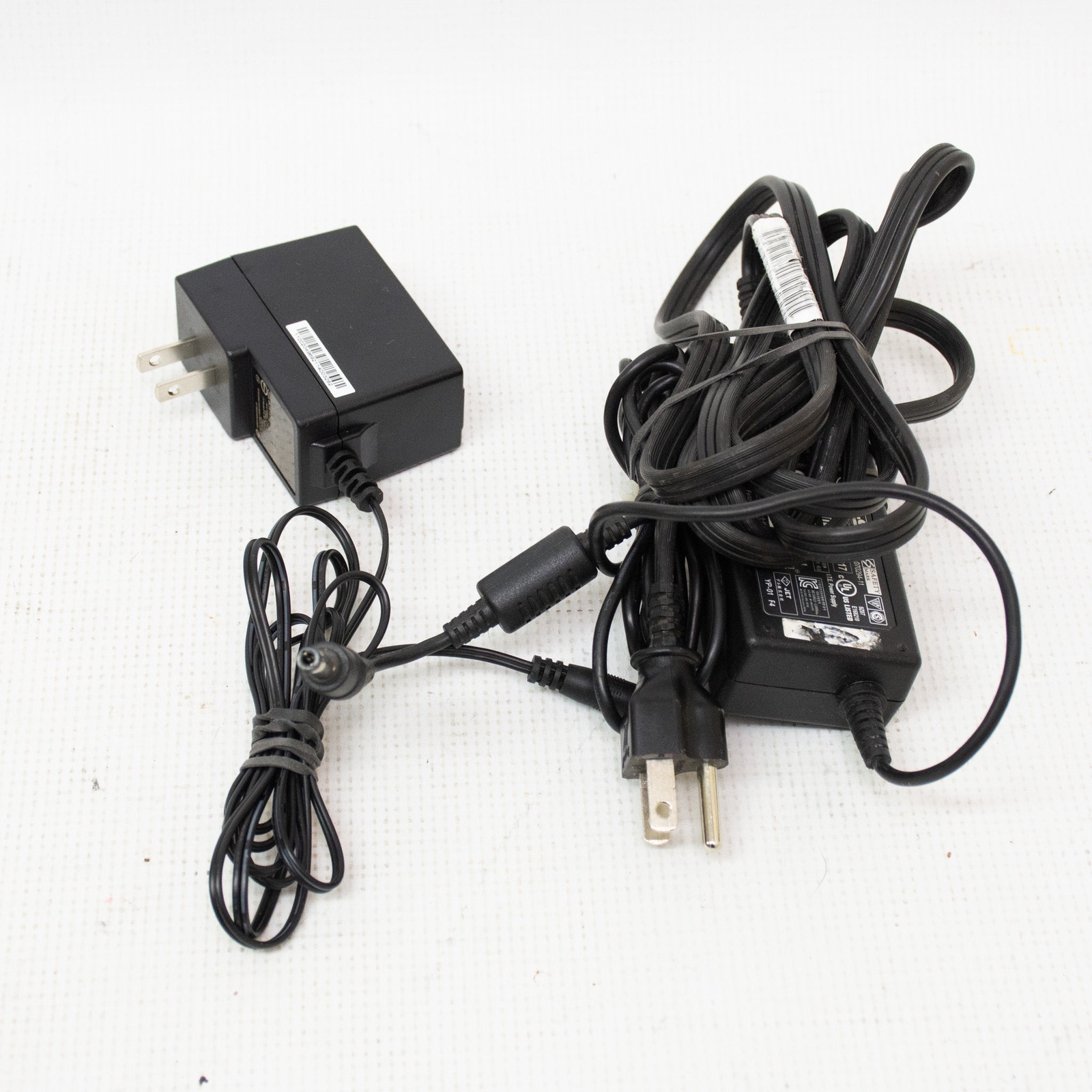 Motorola XPR 3500E Walkie Talkie Bundle eBay