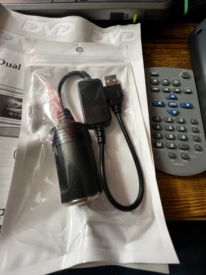 Paquete de accesorios para reproductor de DVD portátil de doble pantalla Venturer PVS1977 - PROBADO Foto 4 de 4