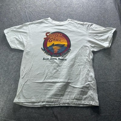 ONEITA Shirt Mens XL White Sunset Grill Speed Liner Lounge Graphic Tee Crewneck