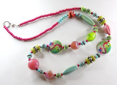 NWOT Lily Pulitzer Style 18'' Inch Long Beaded Charm Necklace Tropical Multicolor