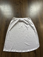 Van Raalte Women  s White Nylon Half Slip, Size L, Lace Hem Accent