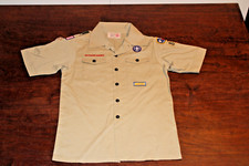 Boy Scouts of America BSA Youth Shirt Tan Large Glued Patches Short Sleeve