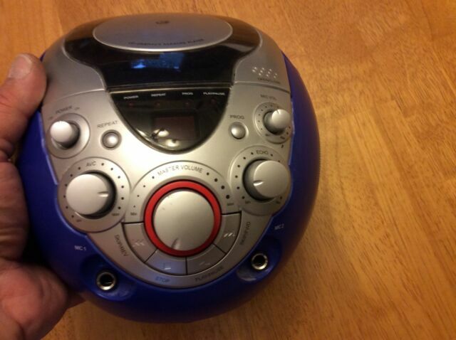 boombox with microphone input