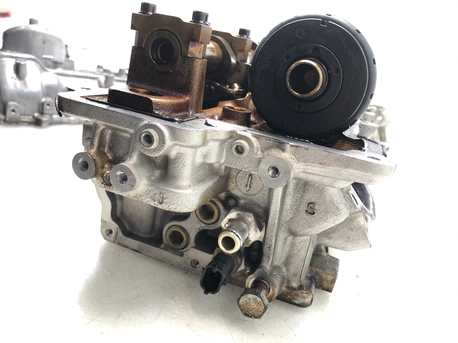 2014-2017 MASERATI GHIBLI S 3.0L V6 LEFT DRIVER SIDE CYLINDER HEAD W/ COVER OEM.