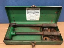 Greenlee 1804 Ratcheting Knockout Punch Driver Set