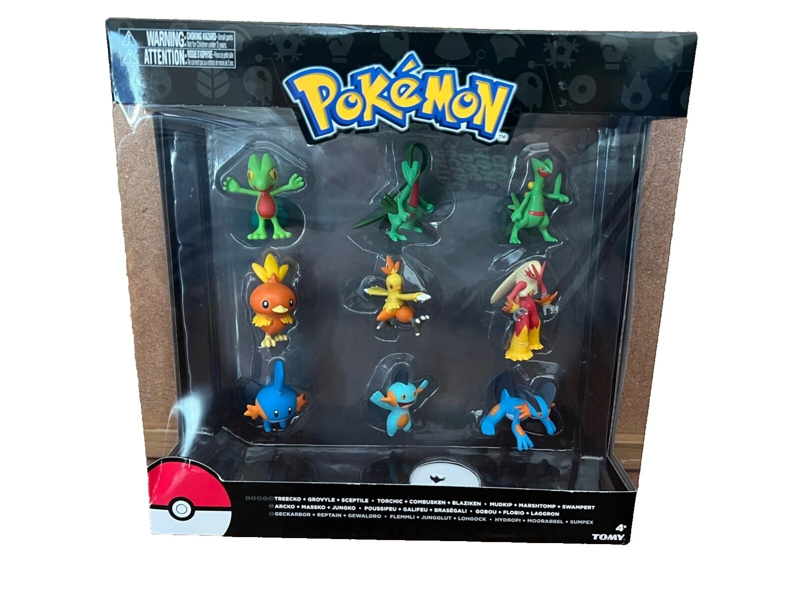 Figuras de acción de acción TOMY Charizard