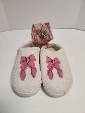 Ladies Pink Bow Slippers, SIZE LARGE 10 Make-up Bag Included.