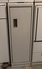 Baisch - Zahnarztschrank aus Metall