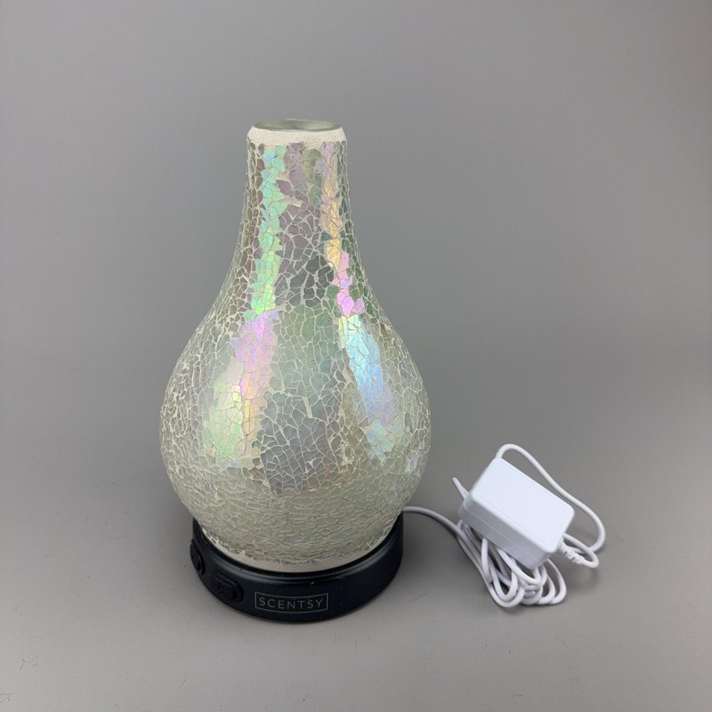 Scentsy Mosaic Glass Electric Diffuser White Plug In 32405-6 Color Changing