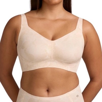 Evelyn & Bobbie Beyond Seamless Wirefree Comfort Support Bra Champagne Sz 2X