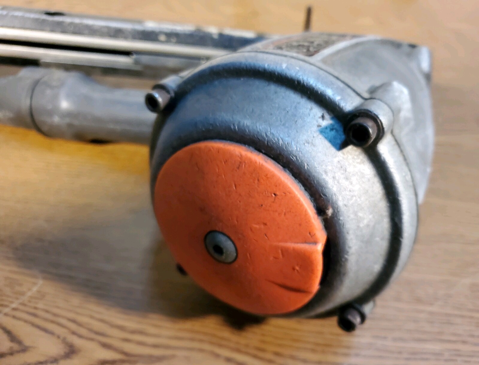 Paslode Model F350S Pneumatic PowerMaster Plus Paper Strip Nail Draming Gun