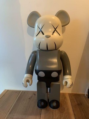 Kaws X Be Rbrick 1000 Grey 02 1st Medicom Toy Bearbrick Figure Rare Japan Ebay