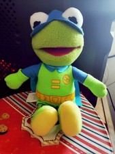 DISNEY JUNIOR MUPPET BABIES The Froginizer Kermit 8" SUPER HERO PLUSH CAPE