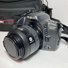 Minolta Maxxum 500si 35mm SLR Film Camera + Minolta 35-70mm Lens + Case UNTESTED