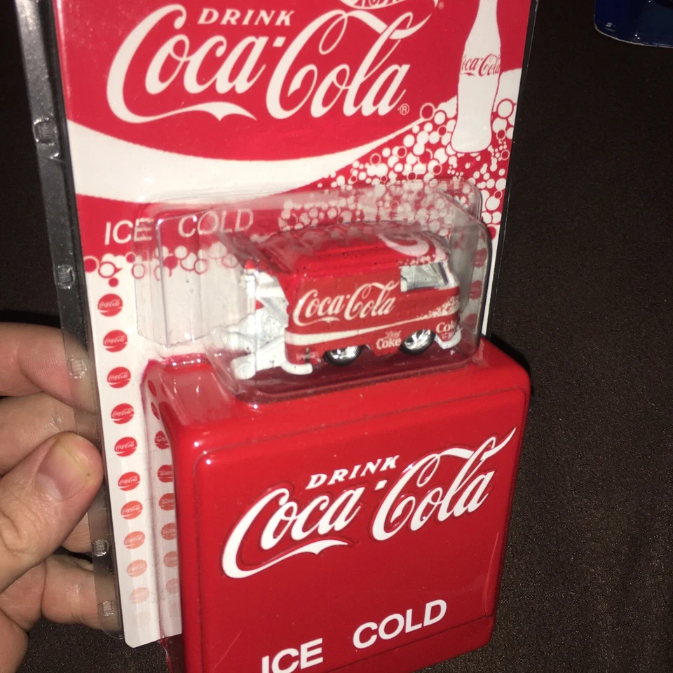 Coca Cola CUSTOM  HOT WHEELS Kombi BY THE BOXMAN Issues Read - Image 2 of 4