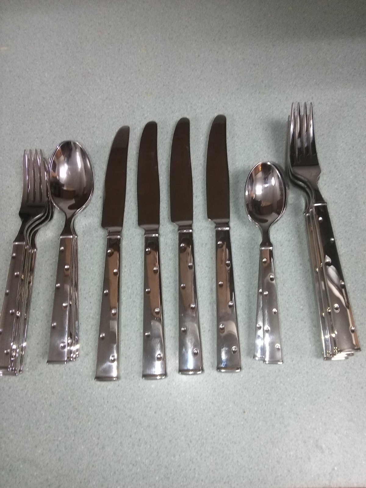 Larabee Dot Kate Spade 20 piece Set 4 Place Settings Stainless 18/10 Flatware