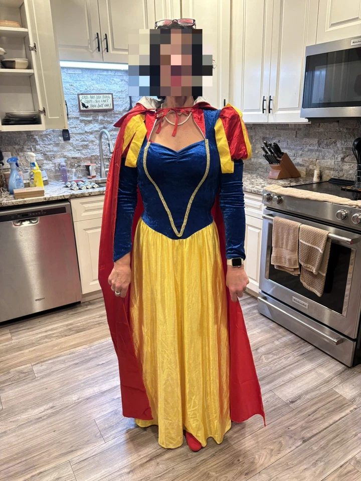 Snow White Costume Adult Sz M Complete W/Cape, Black Wig And Red Hair Bow RARE - Image 2 of 4