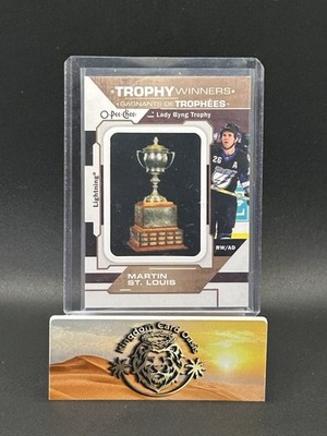  2021-22 O-PEE-CHEE PATCH TROPHY WINNERS #P-33 MARTIN ST. LOUIS LIGHTNING 