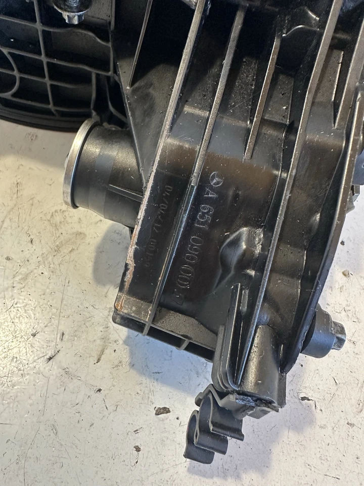 Jeep Compass Intake Manifold a651090037 Genuine 2.2 Crd 2011 - Image 3 of 4