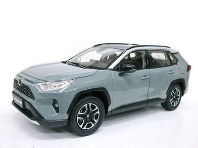 Paudi Model 1/18 Toyota RAV4 Urban Khaki 2020 Diecast Dealer