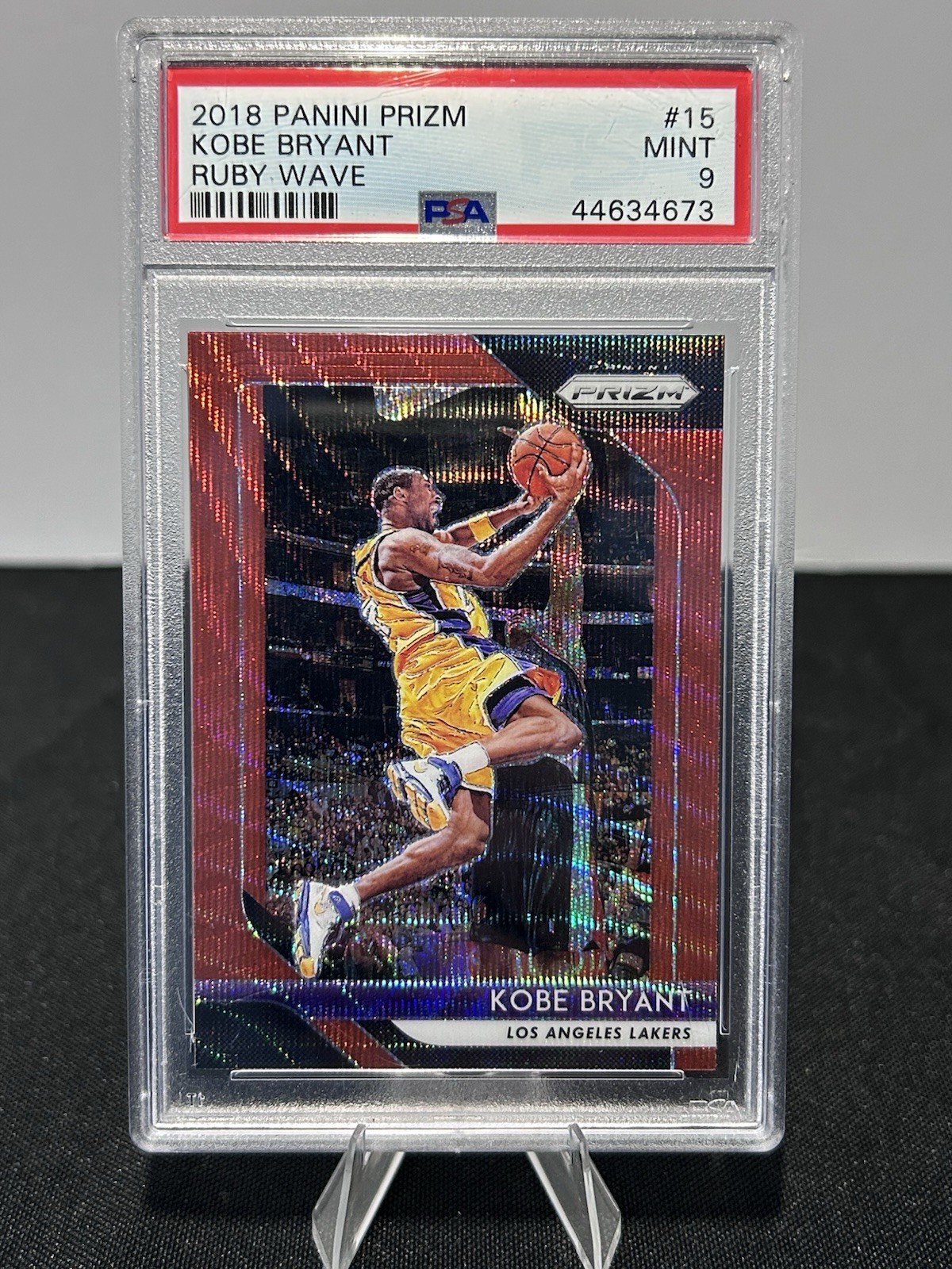 Kobe Bryant 2018-19 Panini Prizm #15 Ruby Wave Prizm PSA 9 Mint Lakers