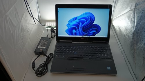 Precision7520 Gamer(3176)w/charger.i7-7820HQ.16GB.1TB SSD.QuadroM2200.15.6"Touch