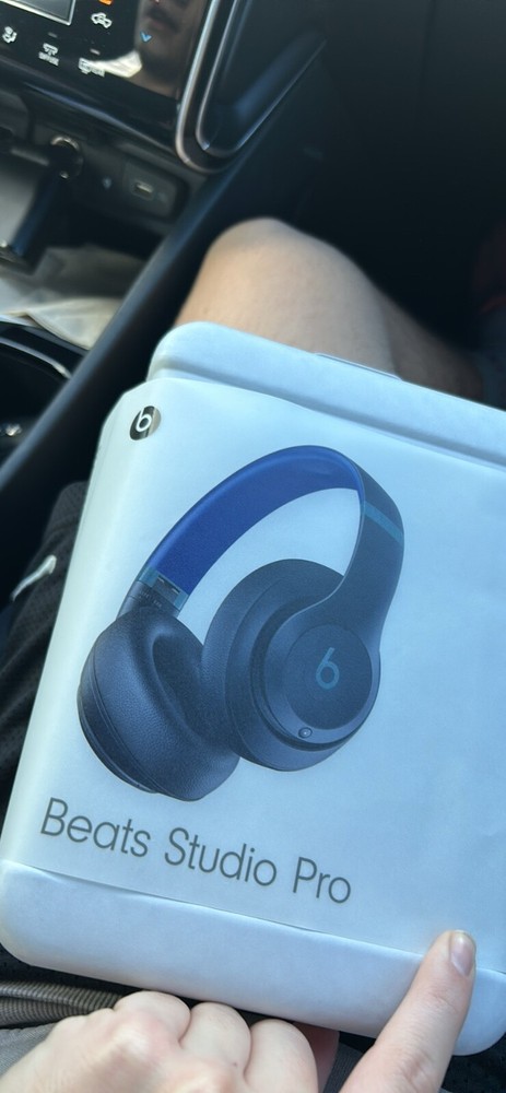 Beats by Dr. Dre Studio Pro Wireless Bluetooth Headphones - Navy MQTQ3LL/A