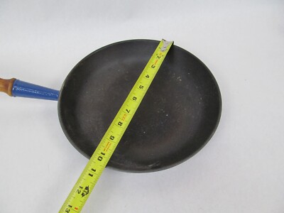 Vintage Le Creuset 26 Blue Skillet Frying Pan w/ Wood Handle | eBay
