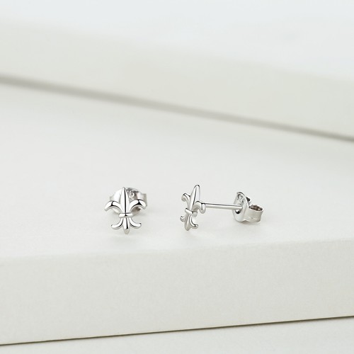 Lavishe 925 Sterling Silver Plain Mini Fleur De Lis Stud Earrings - Picture 5 of 5