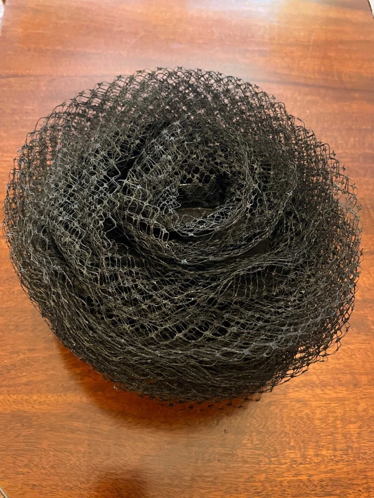 Christian Dior   Chapeau turban nid d'oiseaux   Filet noir   Impeccable
