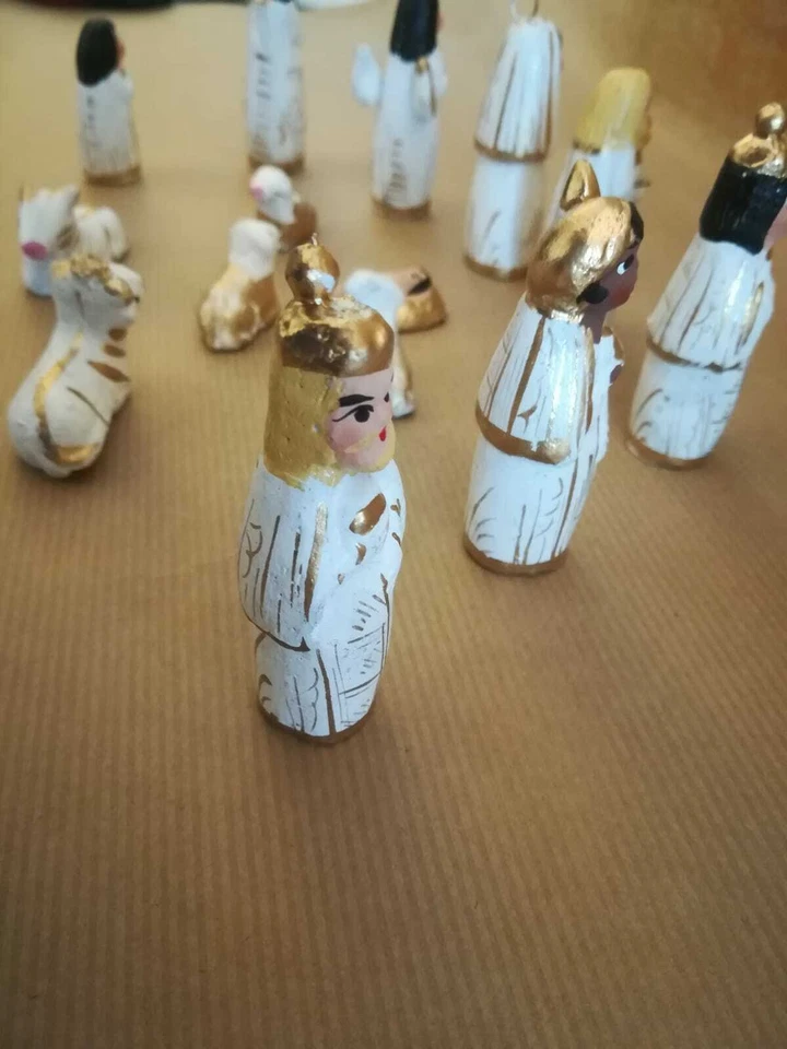 Presepe terracotta messicano colore bianco e oro - Immagine 2 di 4