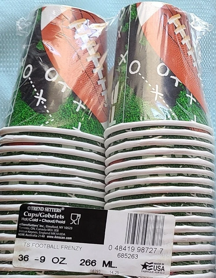 36 copas de fútbol americano - 9 oz. Foto 2 de 2