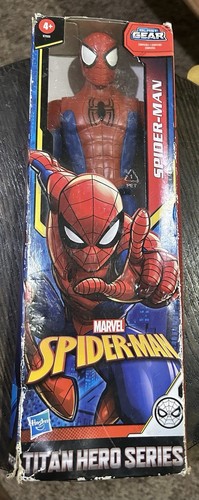 Hasbro Spider-Man Titan Hero Series - Action Figure 30cm Con Lanciarazzi Blast Gear E Proiettili A Forma Di Ragnatela