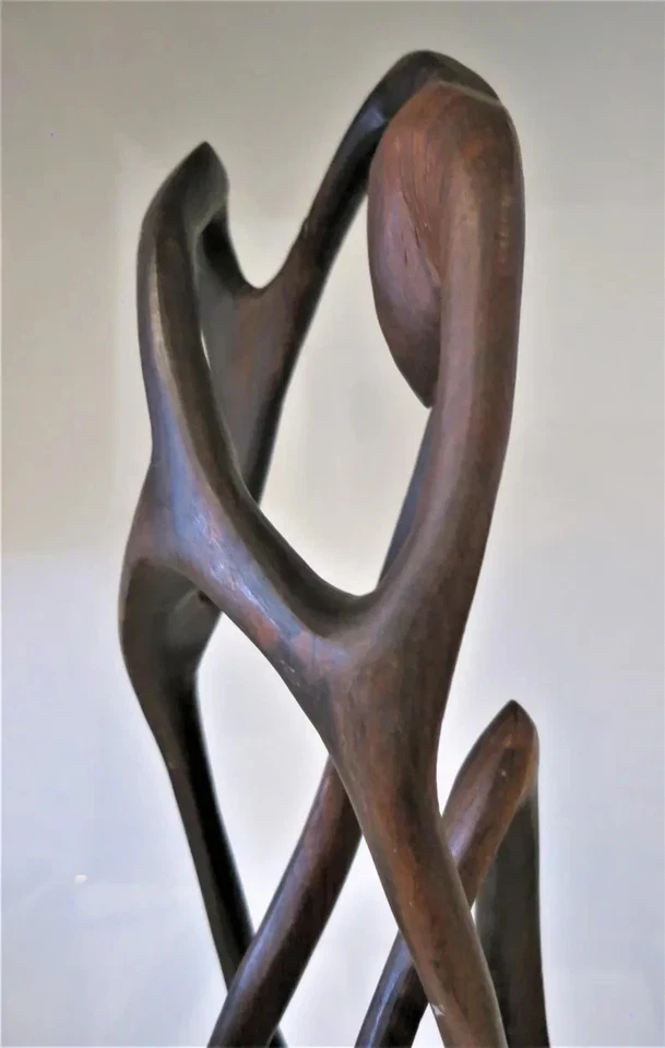 A tall vintage African Makonde Shetani carved wood abstract sculpture - Image 3 of 4
