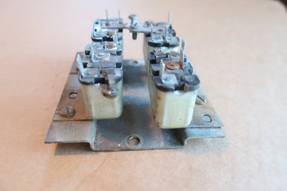 Ford Thunderbird 1961-1966 convertible banco de relés probado buen conductor sobreviviente Foto 4 de 4