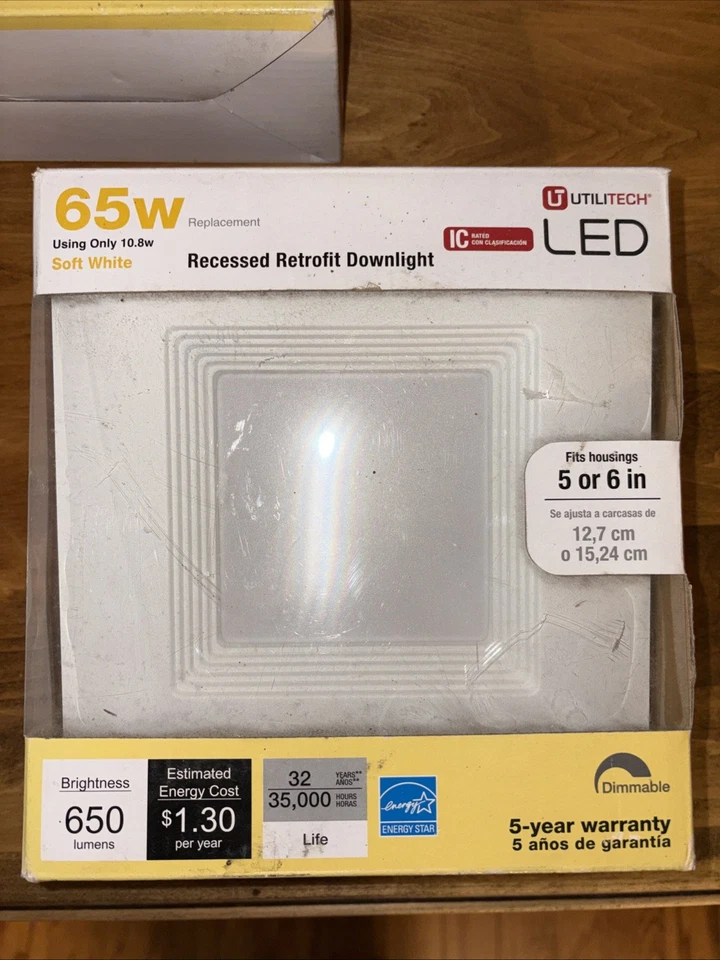 4X Utilitech LED 65w/10.8w 650 Lumens Recessed Retrofit Downlight - Image 2 of 3