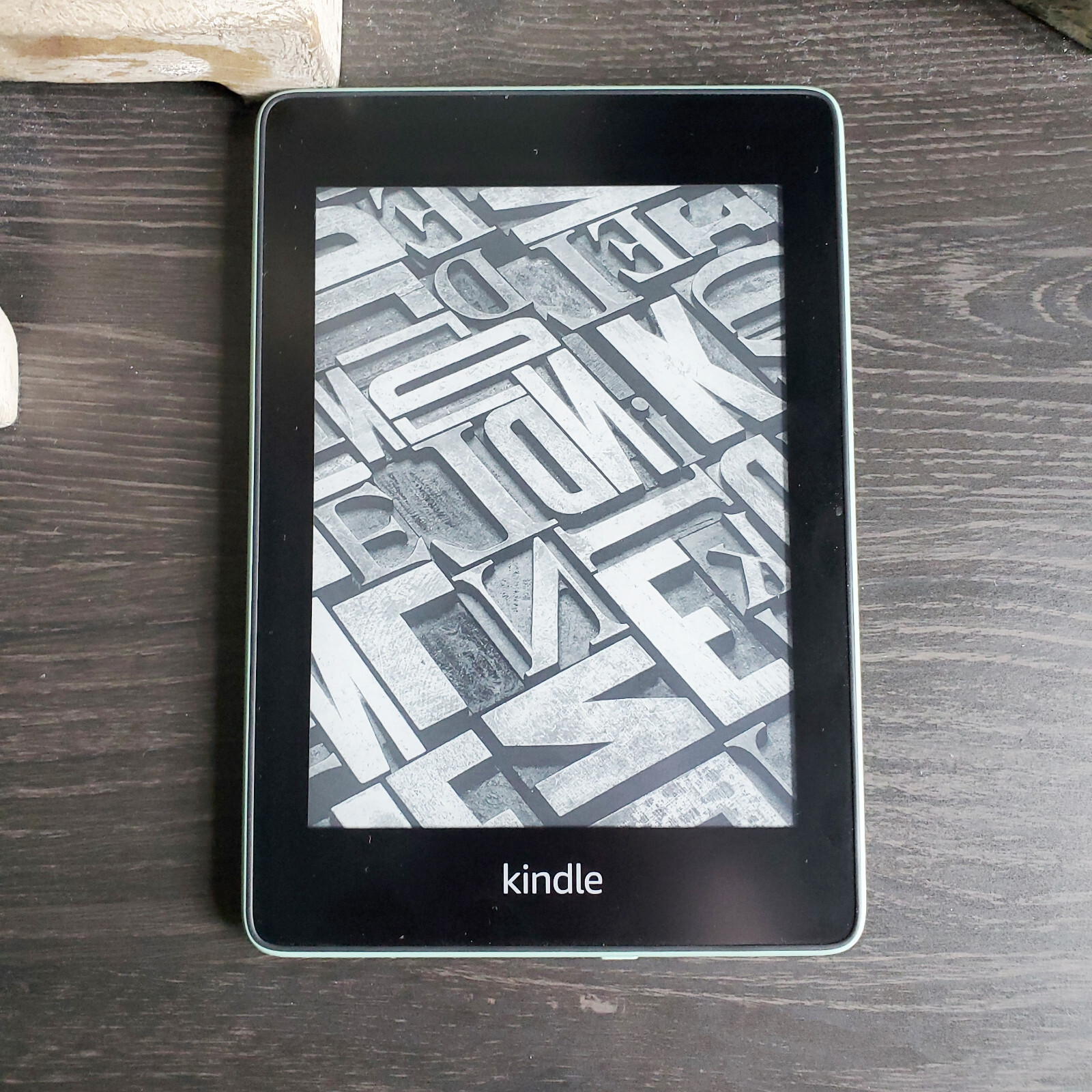 Amazon Kindle Paperwhite 10th Gen PQ94WIF 8GB Agave Green