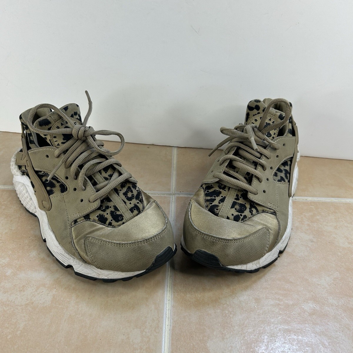 NIKE AIR Women's Size 8 US Huarache Leopard Print Sneaker | eBay