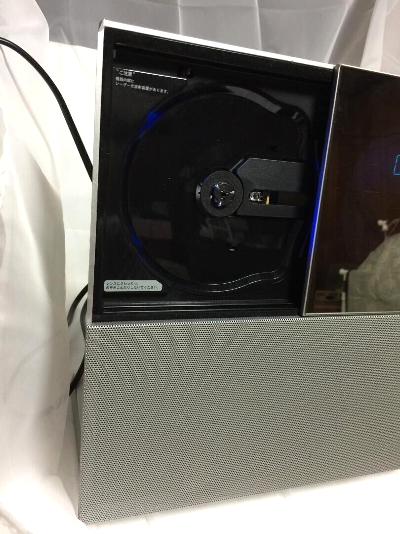 Marantz CR201 CD Player Personal CD System Working w/Remote Marantz CR201 CD Player Personal CD System Working w/Remote