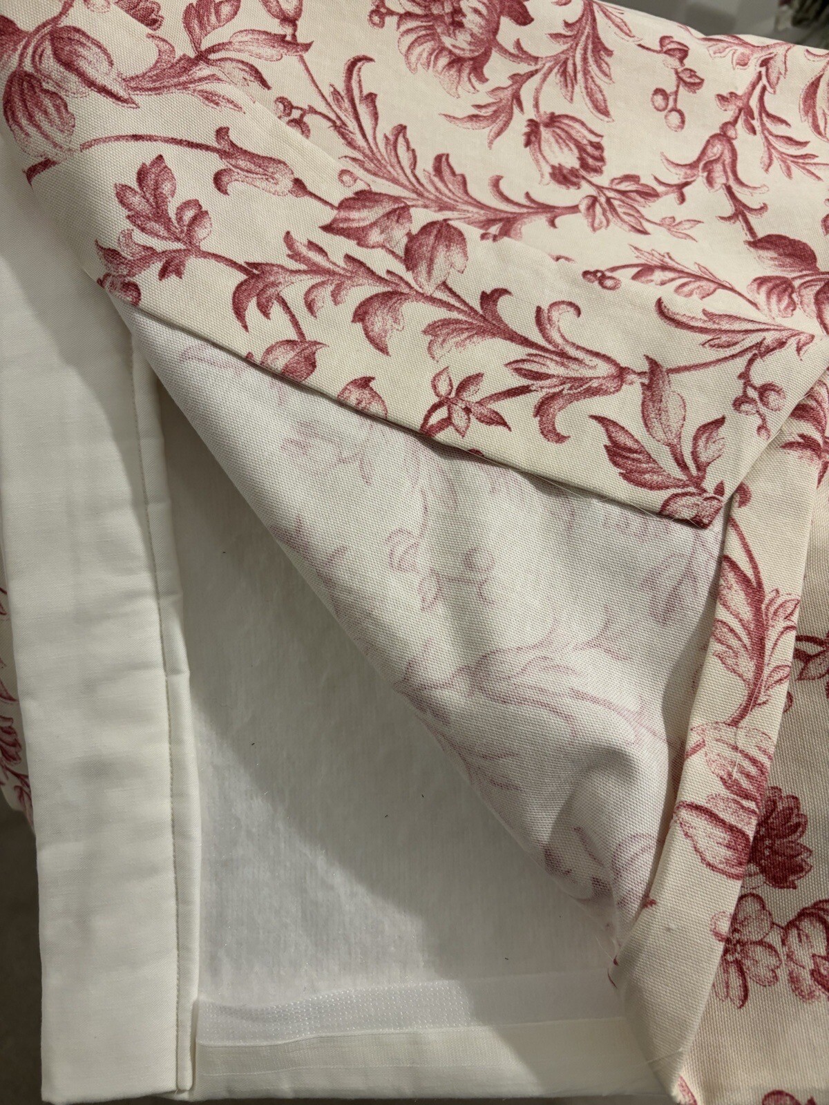Laura Ashley Ironwork Scroll Curtains Pink Cranberry Thermal Lined 76”W