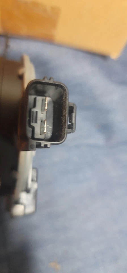 2006-2011 Cadillac DTS Hearse/Limo 160W motor ventilador de refrigeração motor 21999694 - Imagem 2 de 4