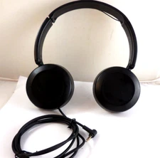 JVC Kenwood HA-S31M Powerful Sound Wire Headphones- Cushions Missing