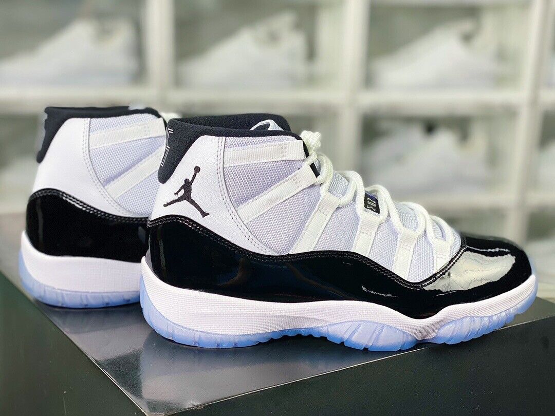 Air Jordan 11 Retro 