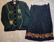 Leslie Fay VTG 2 Pc Sweater  Skirt Set Crests Tartan Plaid Regal USA Made Sz 14
