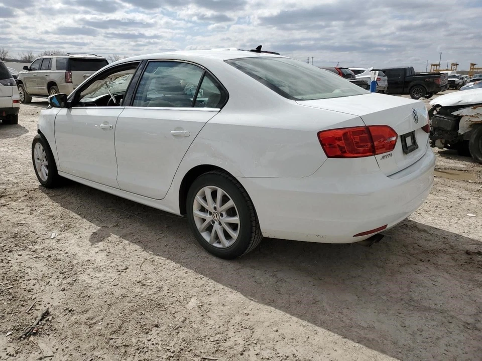 2009-2014 VOLKSWAGEN JETTA Roof Mounted Shark Fin Antenna 3C0035507R     - Imagem 4 de 4