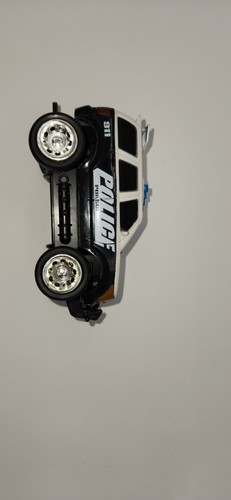 Maxx Action Police Pursuit SUV Sound & Lights Black & White Friction Drive Siren - Picture 5 of 9