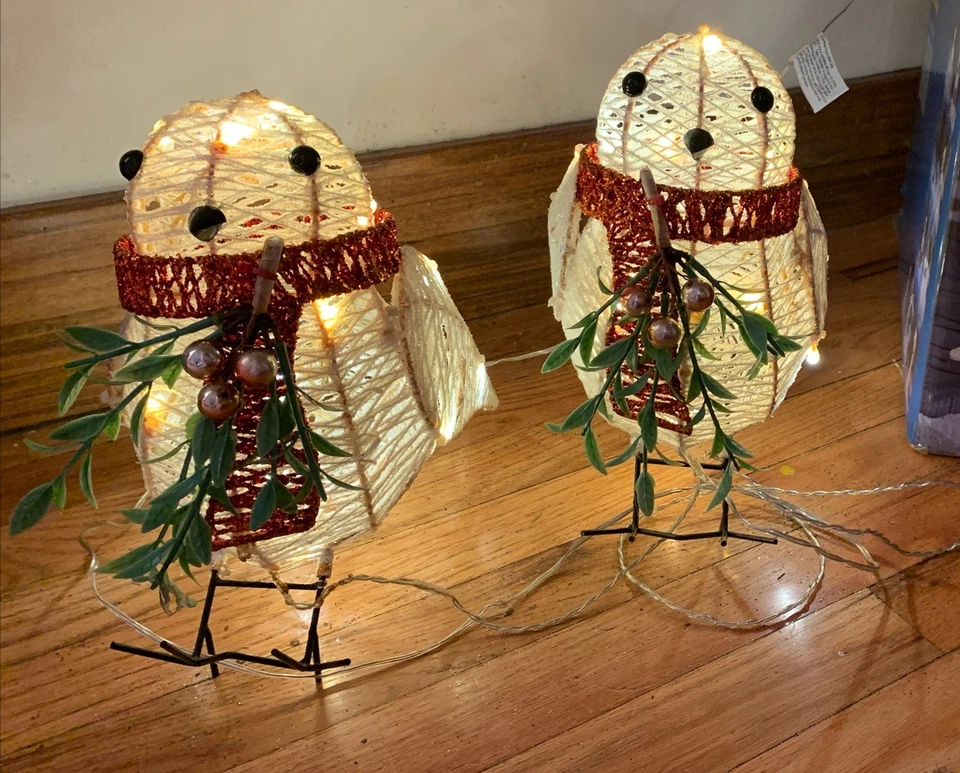 BEAUTIFUL ELEGANT TWINKLING EFFECT LED - GLITTER DOVES - Image 2 of 4